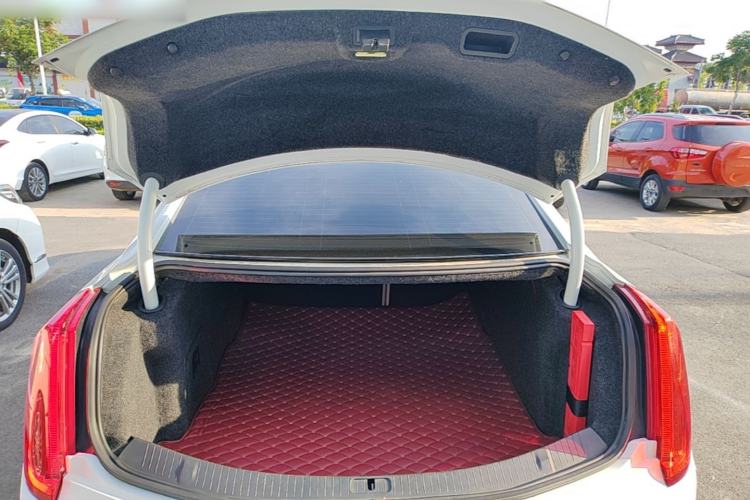 Used Cadillac XTS 2014 28T Comfort Version Trunk