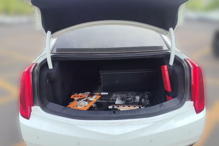 Used Cadillac XTS 2014 28T Comfort Version Trunk