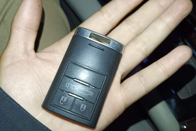 Used Cadillac XTS 2014 28T Comfort Version Vehicle Key