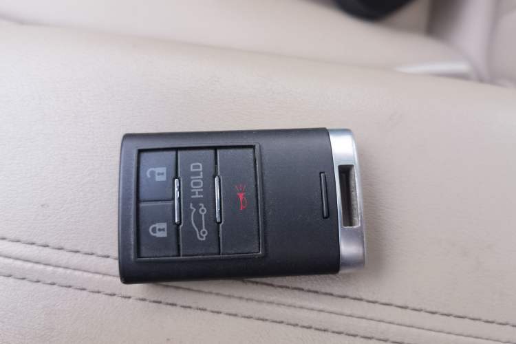 Used Cadillac XTS 2014 28T Comfort Version Vehicle Key