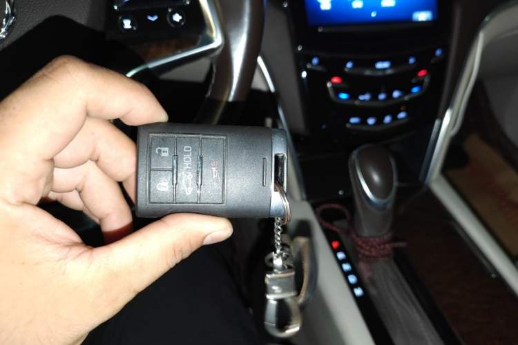 Used Cadillac XTS 2014 28T Comfort Version Vehicle Key