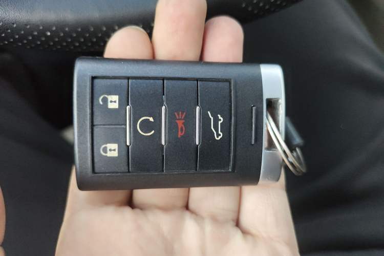 Used Cadillac XTS 2014 28T Comfort Version Vehicle Key