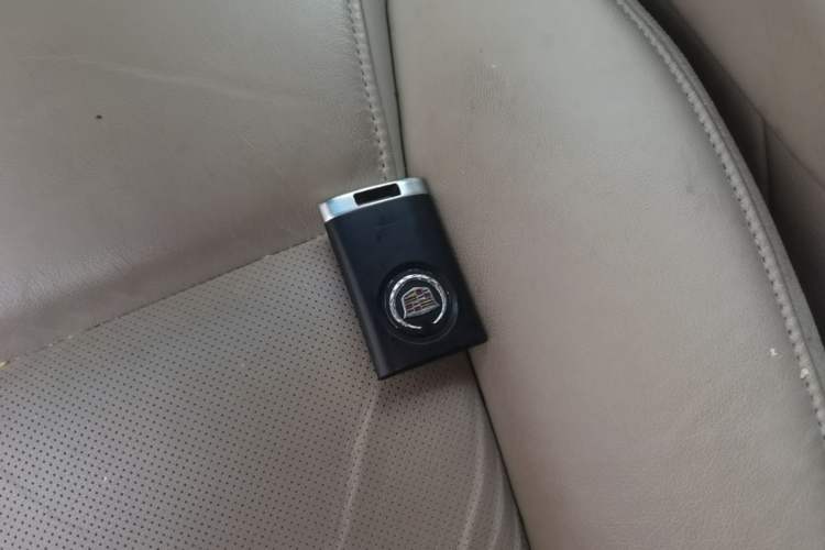 Used Cadillac XTS 2014 28T Comfort Version Vehicle Key