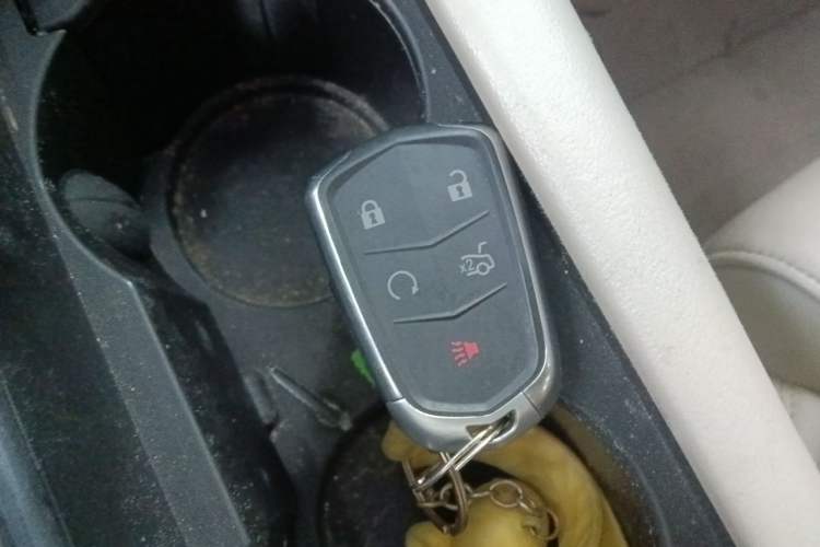 Used Cadillac XTS 2014 28T Comfort Version Vehicle Key