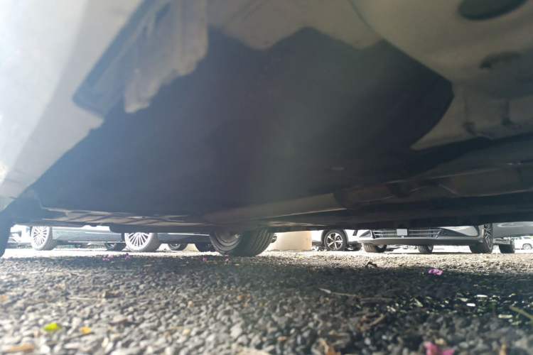 Used Cadillac XTS 2014 28T Luxury Model Chassis Front Right