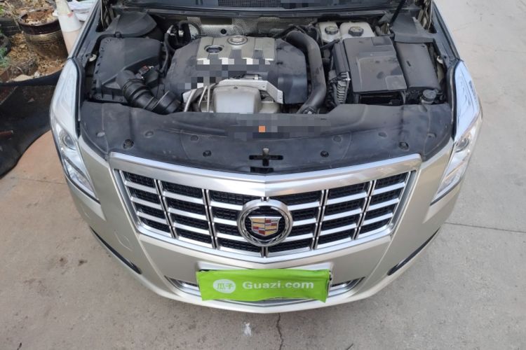 Used Cadillac XTS 2014 28T Comfort Version Engine Bay