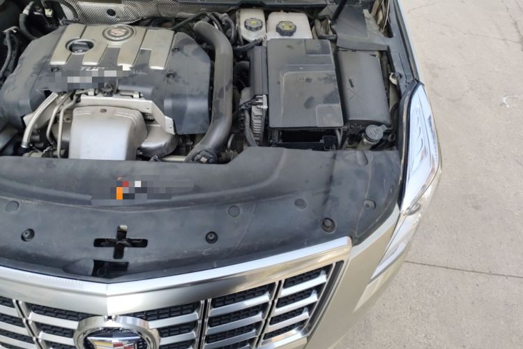 Used Cadillac XTS 2014 28T Comfort Version Engine Bay Left