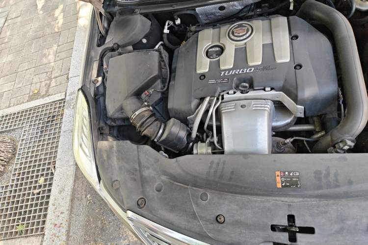 Used Cadillac XTS 2014 28T Comfort Version Engine Bay Right