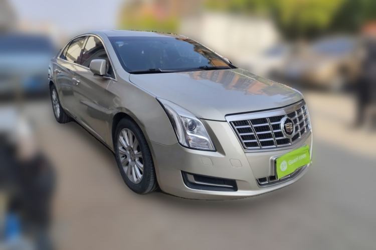Used Cadillac XTS 2014 28T Comfort Version Front Right 45 Deg