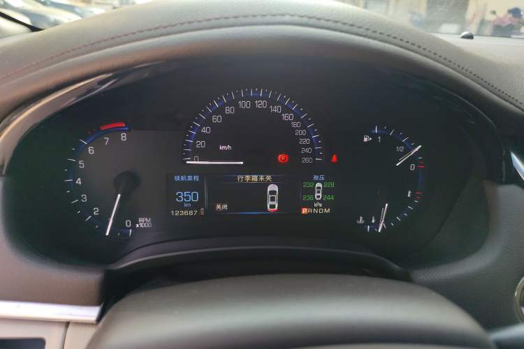 Used Cadillac XTS 2014 28T Comfort Version Instrument Cluster