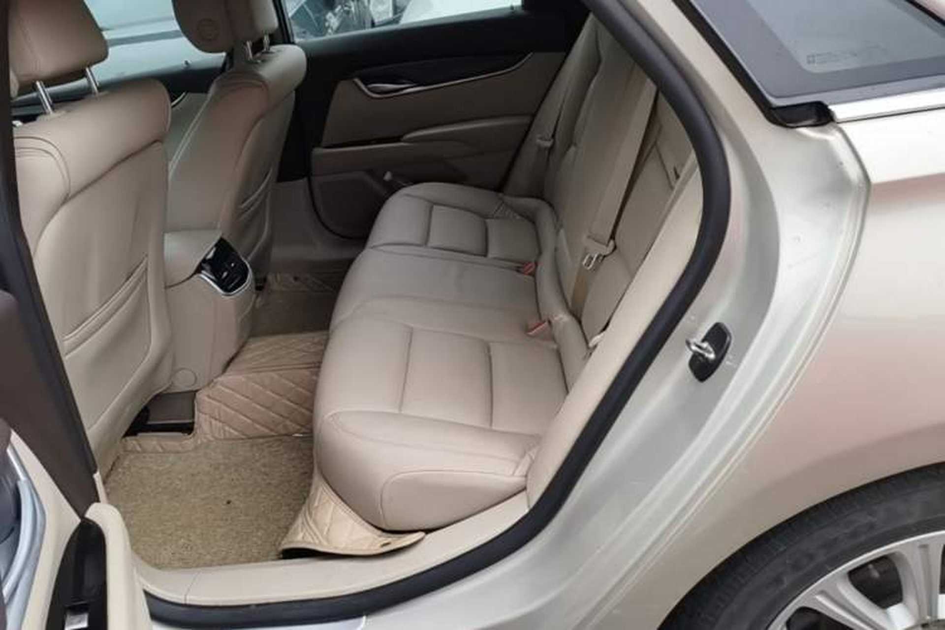 Used Cadillac XTS 2014 28T Comfort Version Left Rear Seat