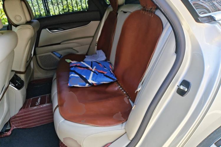Used Cadillac XTS 2014 28T Comfort Version Left Rear Seat