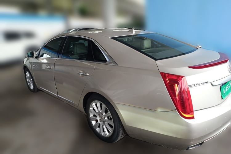 Used Cadillac XTS 2014 28T Luxury Model Rear Left 45 Deg