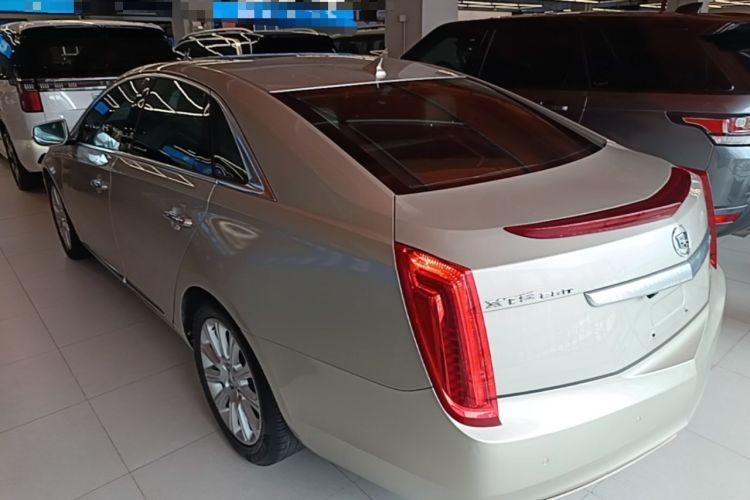 Used Cadillac XTS 2014 28T Elite Edition Rear Left 45 Deg