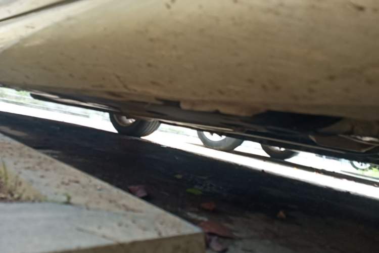 Used Cadillac XTS 2014 28T Comfort Version Right Side Sill