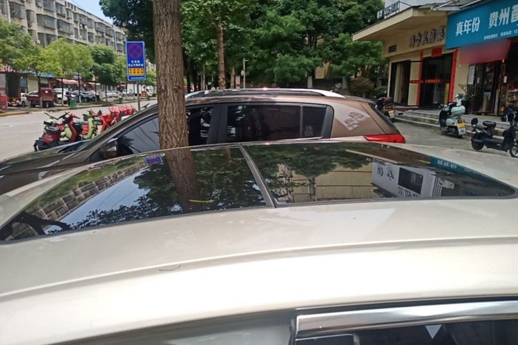Used Cadillac XTS 2014 28T Comfort Version Roof