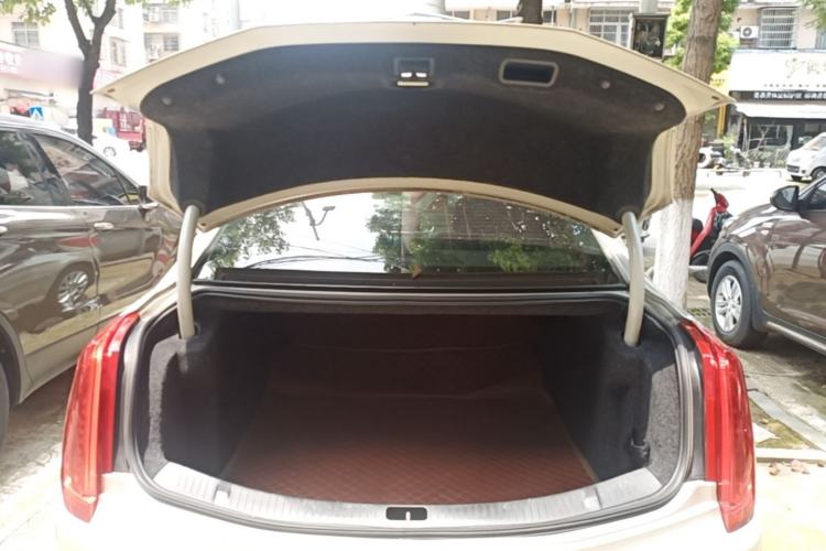 Used Cadillac XTS 2014 28T Comfort Version Trunk