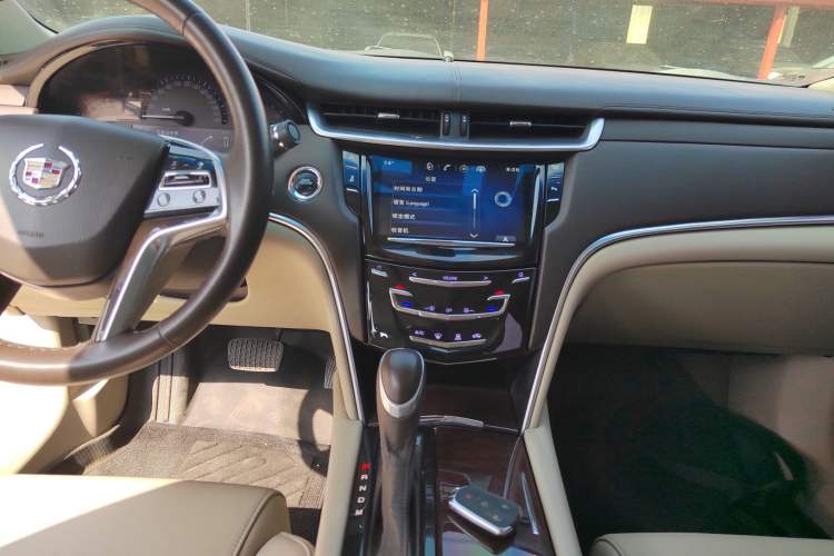 Used Cadillac XTS 2015 28T Comfort Model Audio And AC Panel