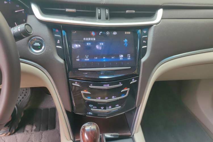 Used Cadillac XTS 2015 28T Comfort Model Audio And AC Panel