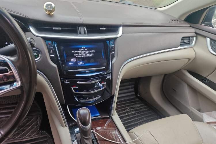 Used Cadillac XTS 2015 28T Comfort Model Audio And AC Panel