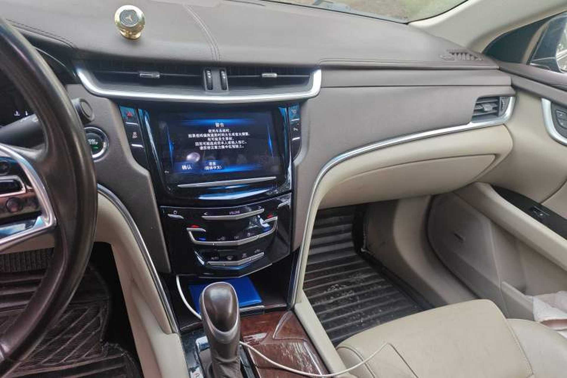 Used Cadillac XTS 2015 28T Comfort Model Audio And AC Panel