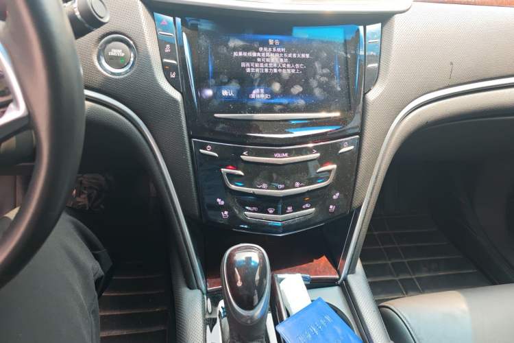 Used Cadillac XTS 2015 28T Luxury Model Audio And AC Panel