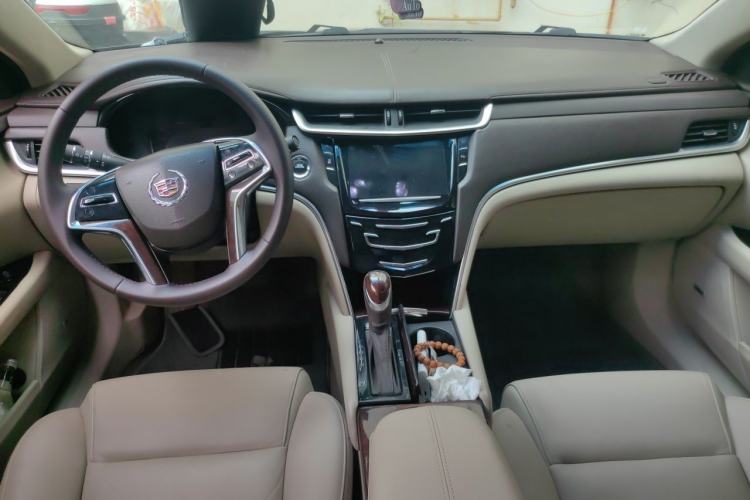 Used Cadillac XTS 2015 28T Comfort Model Center Console