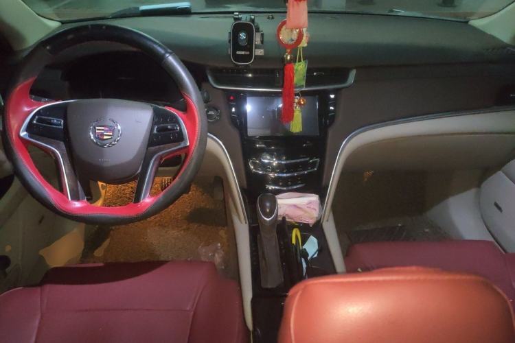 Used Cadillac XTS 2015 28T Comfort Model Center Console