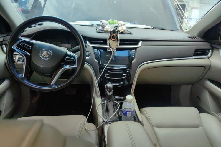 Used Cadillac XTS 2015 28T Comfort Model Center Console