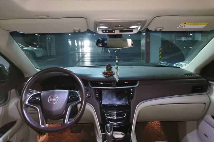 Used Cadillac XTS 2015 28T Comfort Model Center Console