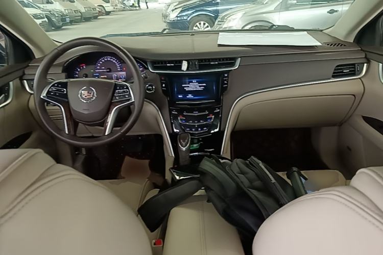Used Cadillac XTS 2015 28T Comfort Model Center Console