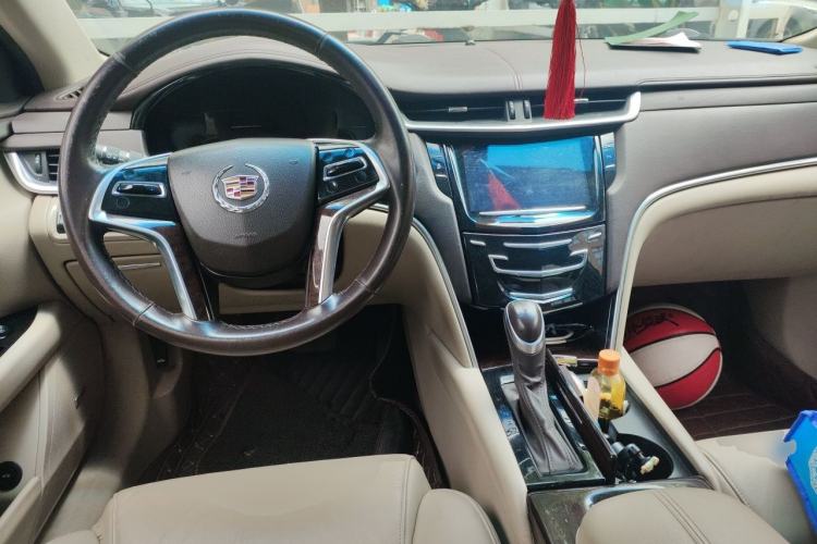 Used Cadillac XTS 2015 28T Comfort Model Center Console
