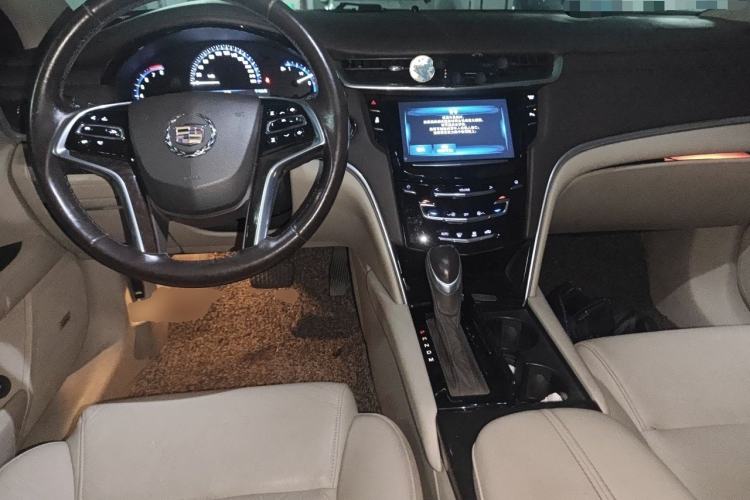 Used Cadillac XTS 2015 28T Elite Model Center Console