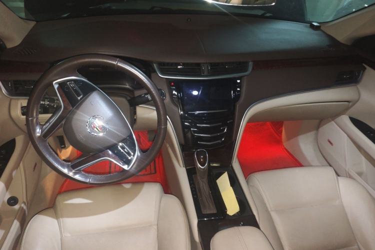 Used Cadillac XTS 2015 28T Elite Model Center Console