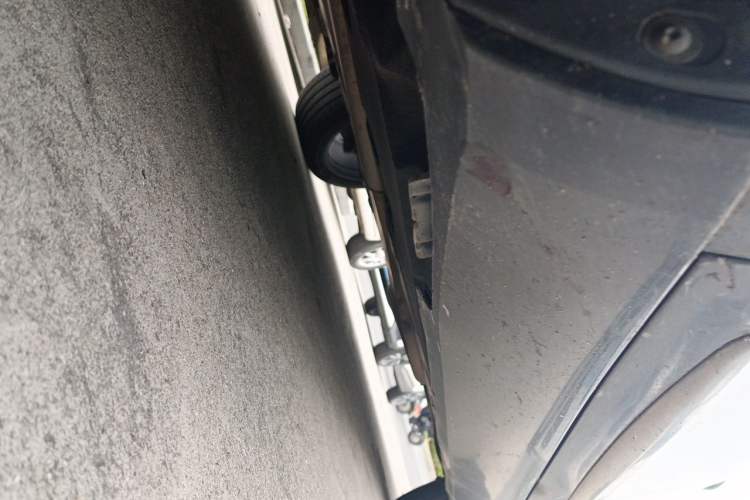 Used Cadillac XTS 2015 28T Platinum Edition Chassis Front Left