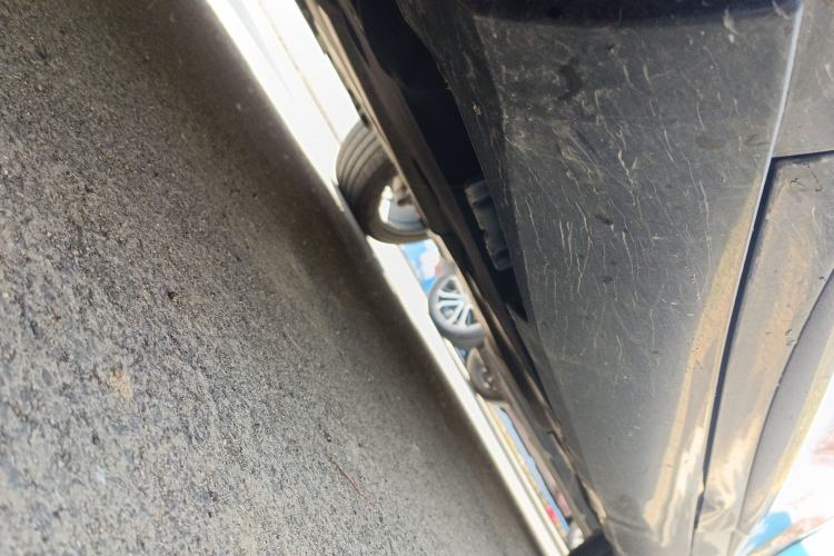 Used Cadillac XTS 2015 28T Platinum Edition Chassis Front Left