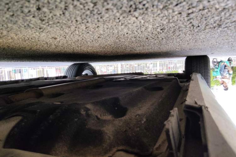 Used Cadillac XTS 2015 28T Comfort Model Chassis Front Right