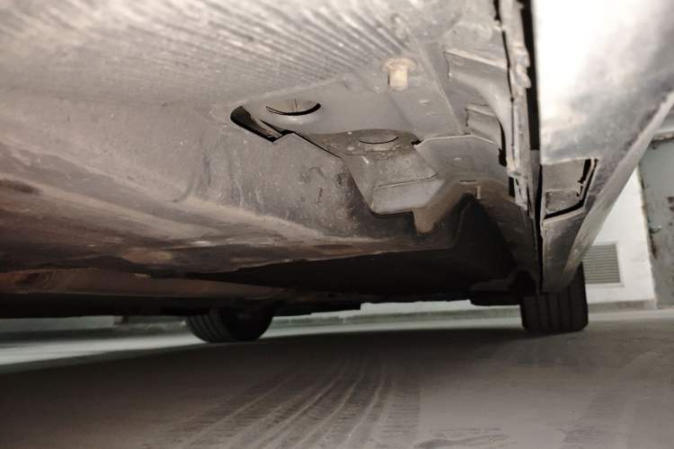 Used Cadillac XTS 2015 28T Comfort Model Chassis Rear Right