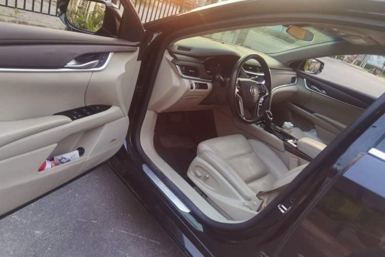 Used Cadillac XTS 2015 28T Comfort Model Driver Seat