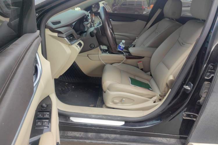 Used Cadillac XTS 2015 28T Comfort Model Driver Seat