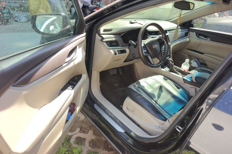 Used Cadillac XTS 2015 28T Comfort Model Driver Seat
