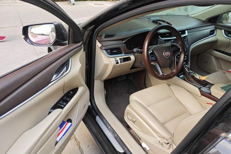 Used Cadillac XTS 2015 28T Comfort Model Driver Seat