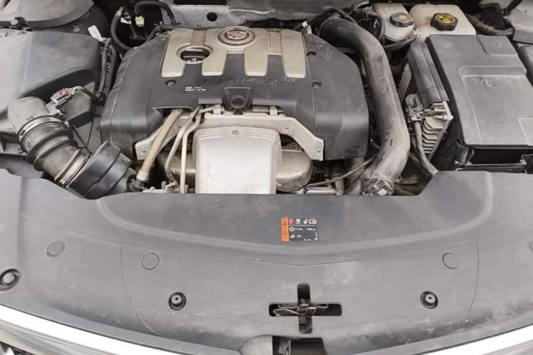 Used Cadillac XTS 2015 28T Luxury Model Engine Bay