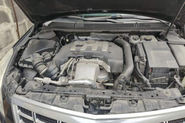 Used Cadillac XTS 2015 28T Comfort Model Engine Bay