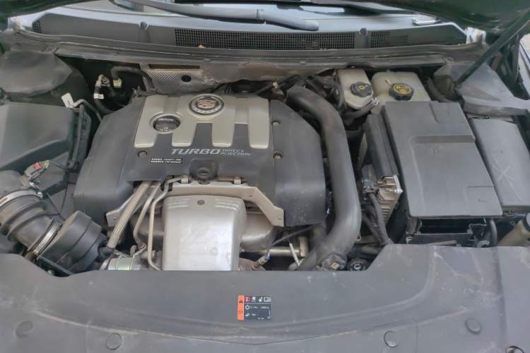 Used Cadillac XTS 2015 28T Comfort Model Engine Bay