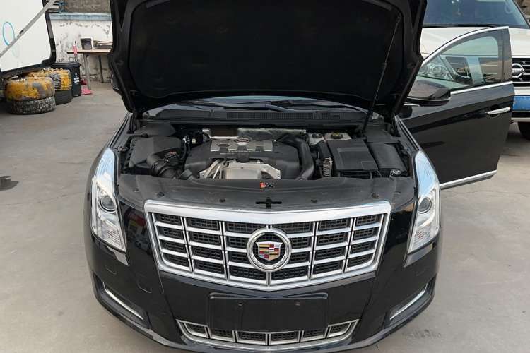 Used Cadillac XTS 2015 28T Comfort Model Engine Bay