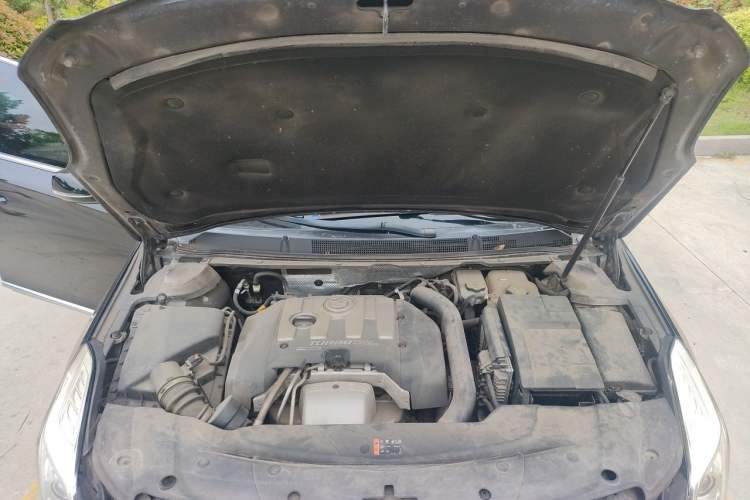 Used Cadillac XTS 2015 28T Elite Model Engine Bay