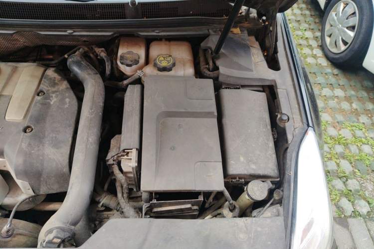 Used Cadillac XTS 2015 28T Comfort Model Engine Bay Left