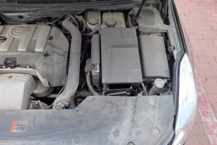 Used Cadillac XTS 2015 28T Comfort Model Engine Bay Left