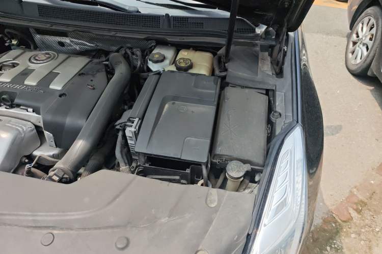 Used Cadillac XTS 2015 28T Luxury Model Engine Bay Left